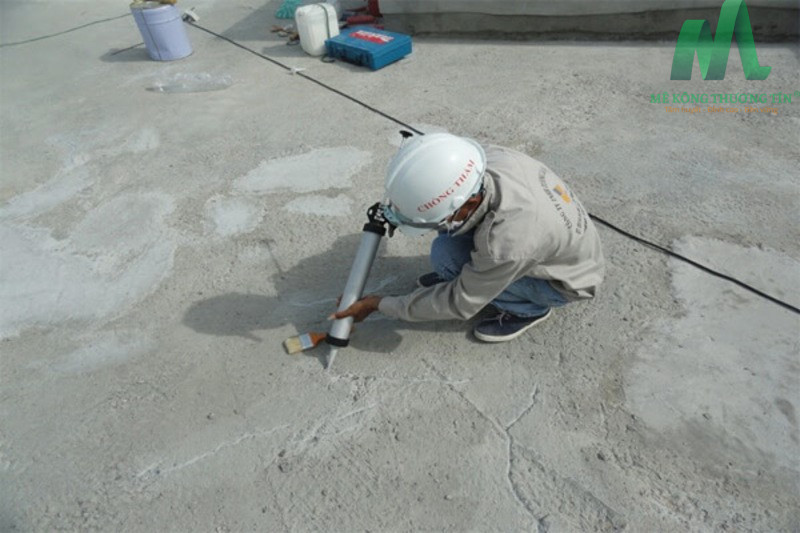 đổ bê tông tươi bị nứt