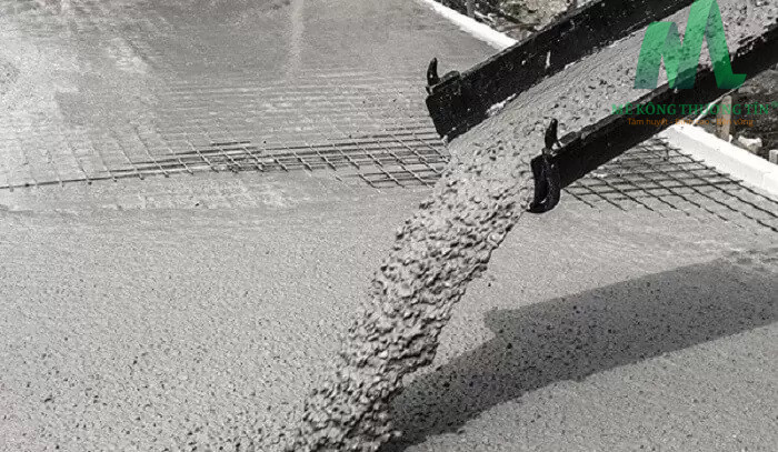 Bê tông tự lèn có nhiều thành phần bên trong