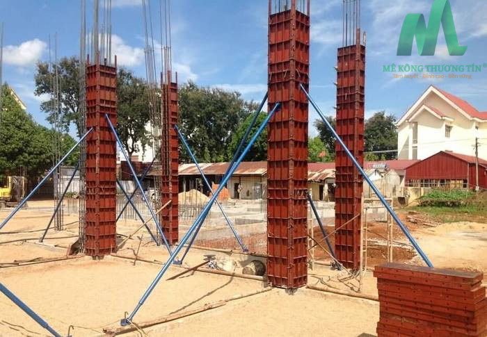 cốp pha xây dựng