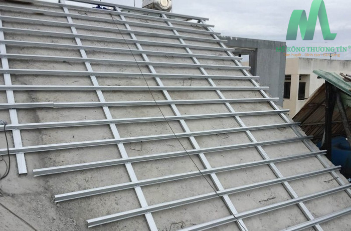 Phương án thi công đổ bê tông mái dốc không phải ai cũng biết 2 đổ bê tông mái dốc