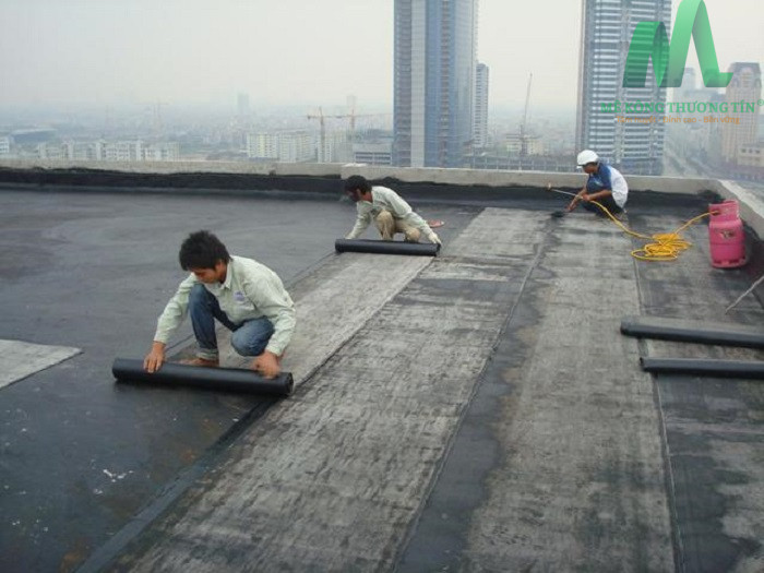 Làm sạch bề mặt, không dính bùn đất