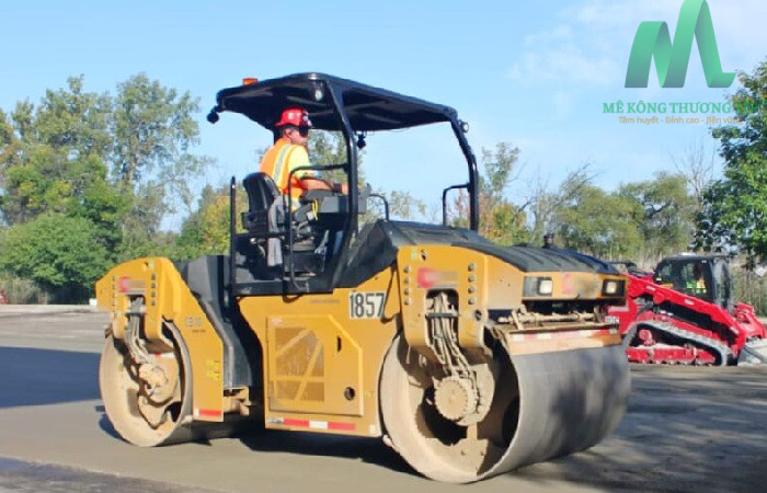 Bê tông đầm lăn là gì?