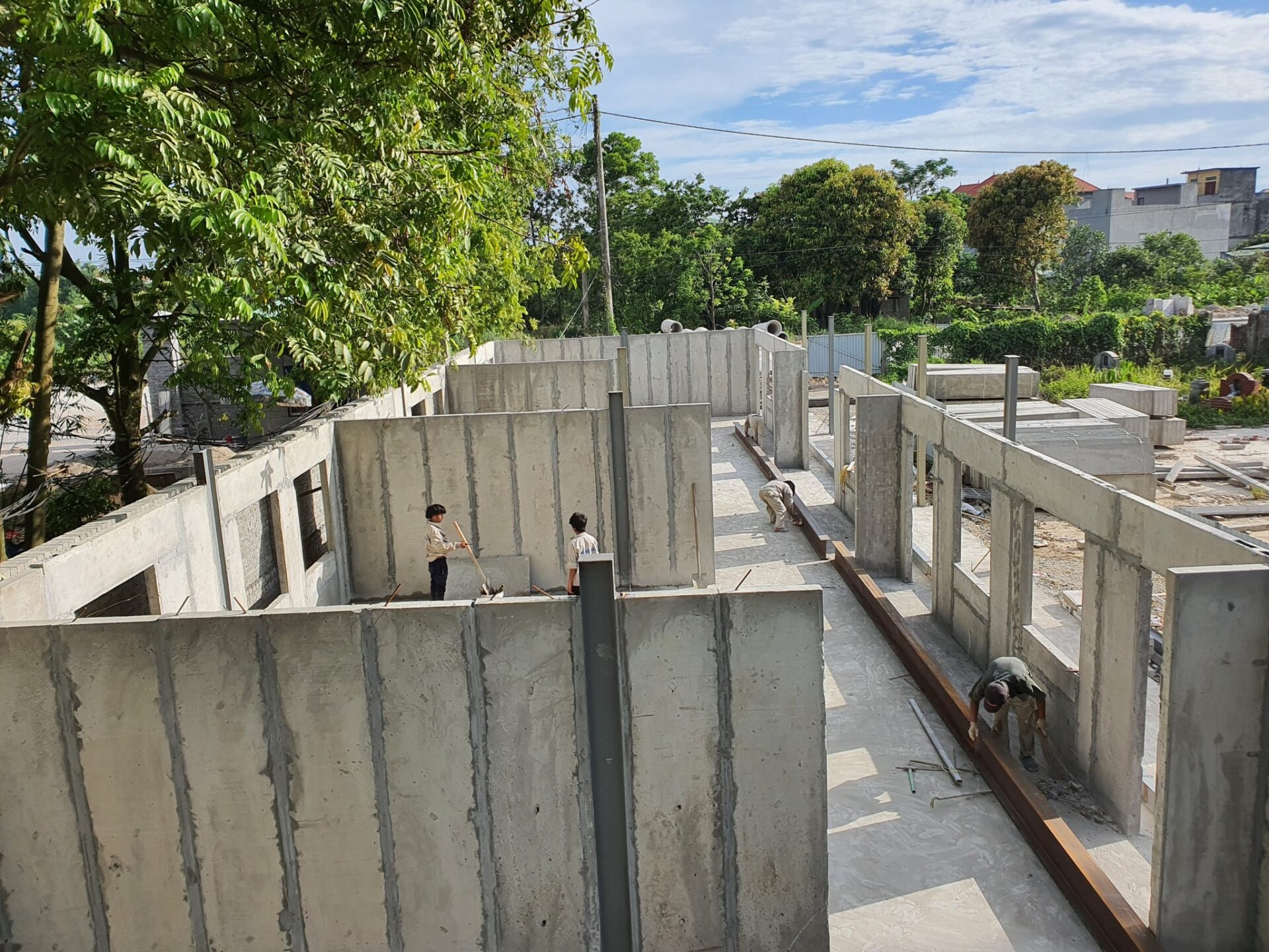 tuong-be-tong-duc-san-2 Tường bê tông đúc sẵn ngày càng được ưa chuộng trong xây dựng