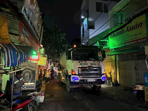 Thi công đổ bê tông tại công trường