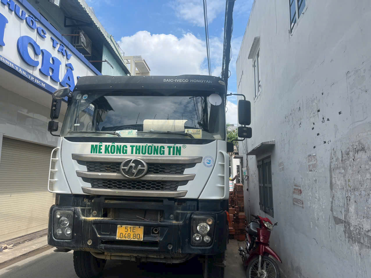 Mua Bê Tông Tươi Quận 6 Giá Rẻ - Dịch Vụ Cung Ứng Chuyên Nghiệp 2 Mê Kông Thương Tín có Nhà máy bê tông tươi quận 6 hiện đại