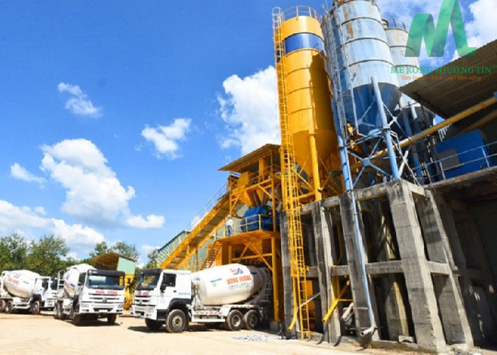Trạm trộn bê tông