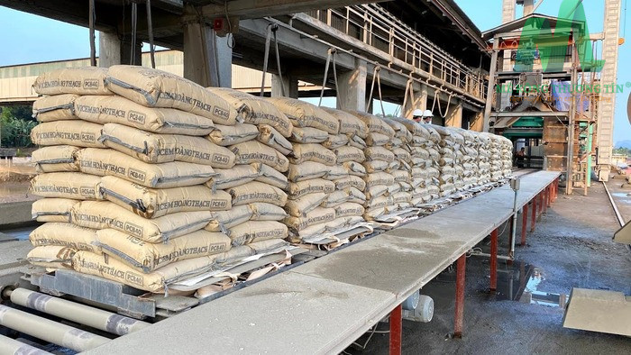 giá xi măng bao nhiêu 1 tấn