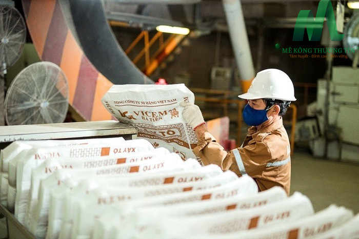 giá xi măng bao nhiêu 1 tấn