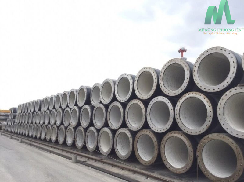 Các loại cọc bê tông trong xây dựng: Đặc điểm, ưu nhược điểm & ứng dụng 4 Cọc bê tông ly tâm ứng suất trước