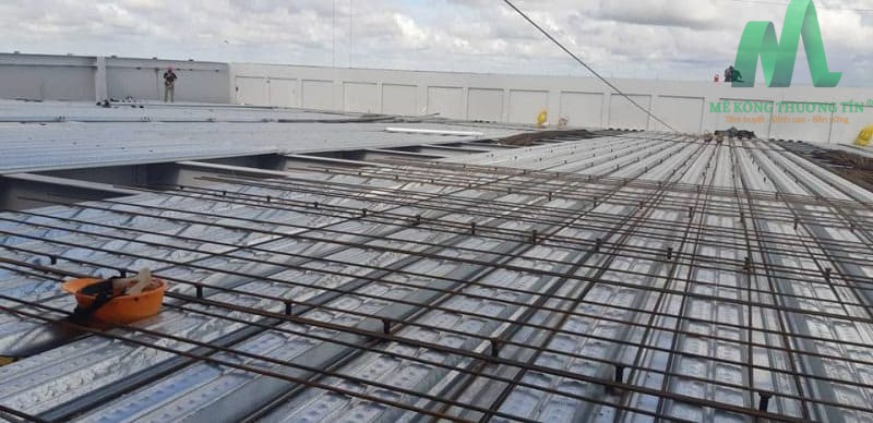 Dầm cao dưới 50cm thường đổ cùng với sàn để tiết kiệm thời gian