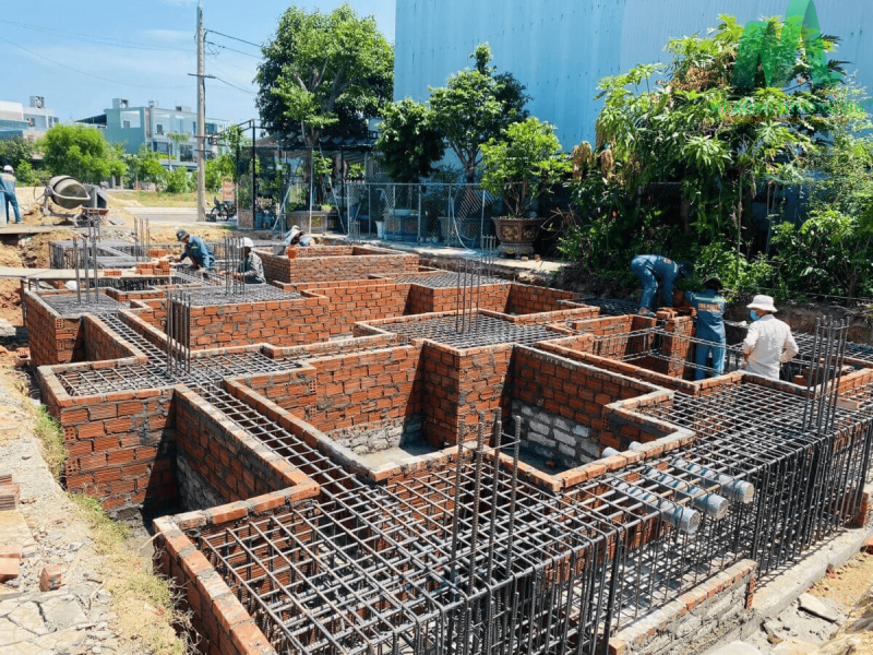 Móng băng là gì? Cấu tạo, ưu nhược điểm và ứng dụng trong xây dựng 5 Công trình dân dụng được sử dụng móng băng