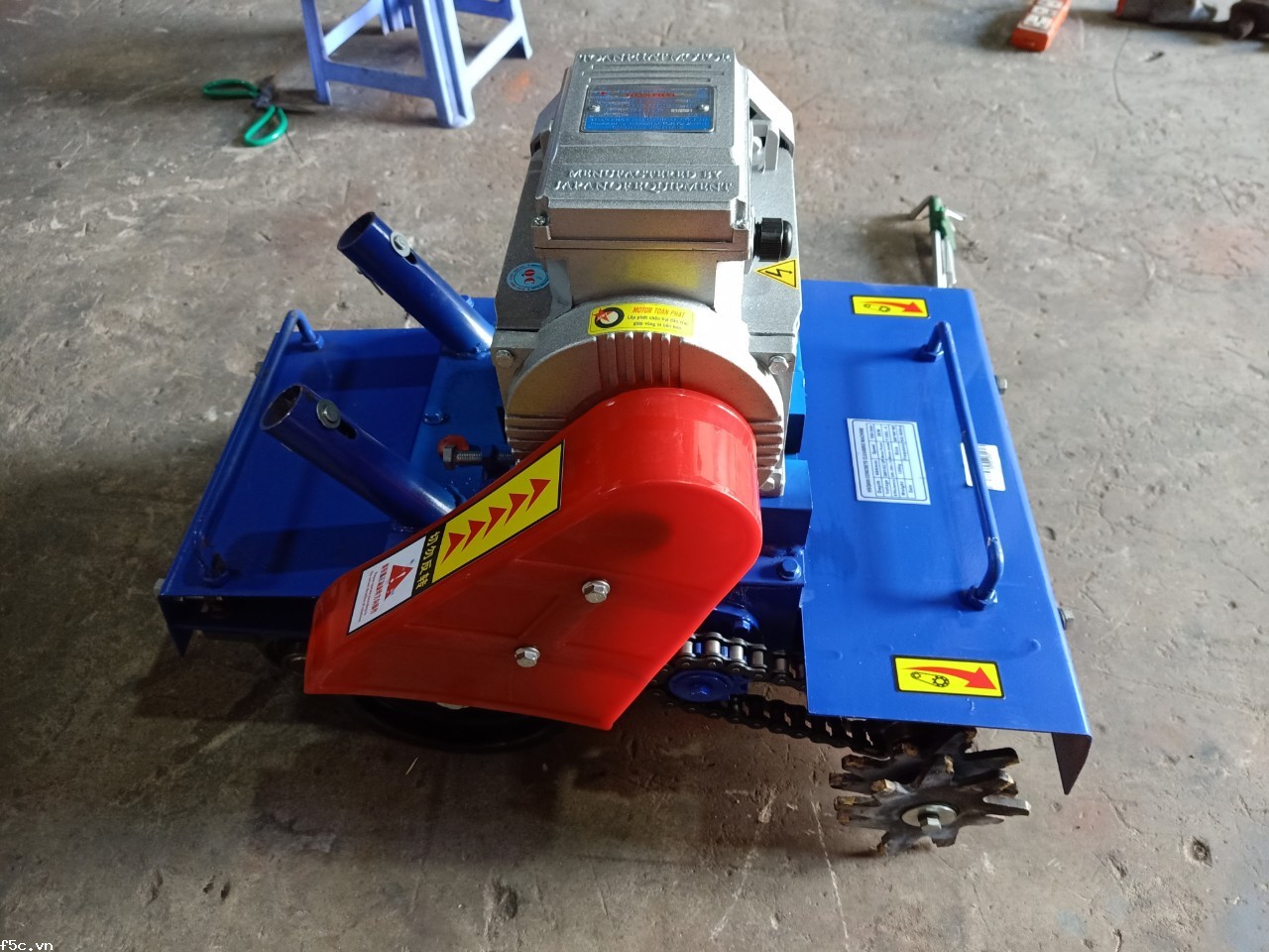 Máy băm nền bê tông thiết bị chuyên dụng trong xây dựng