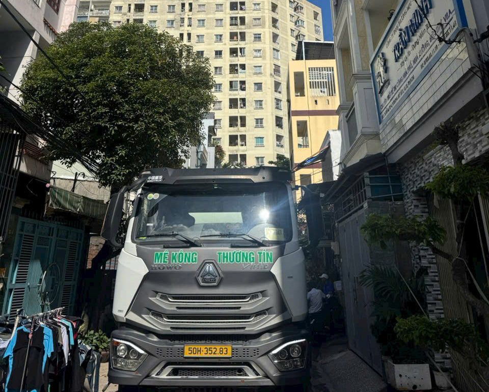 Xe bê tông tươi hiện đại của Mê Kông Thương Tín tại TP.HCM