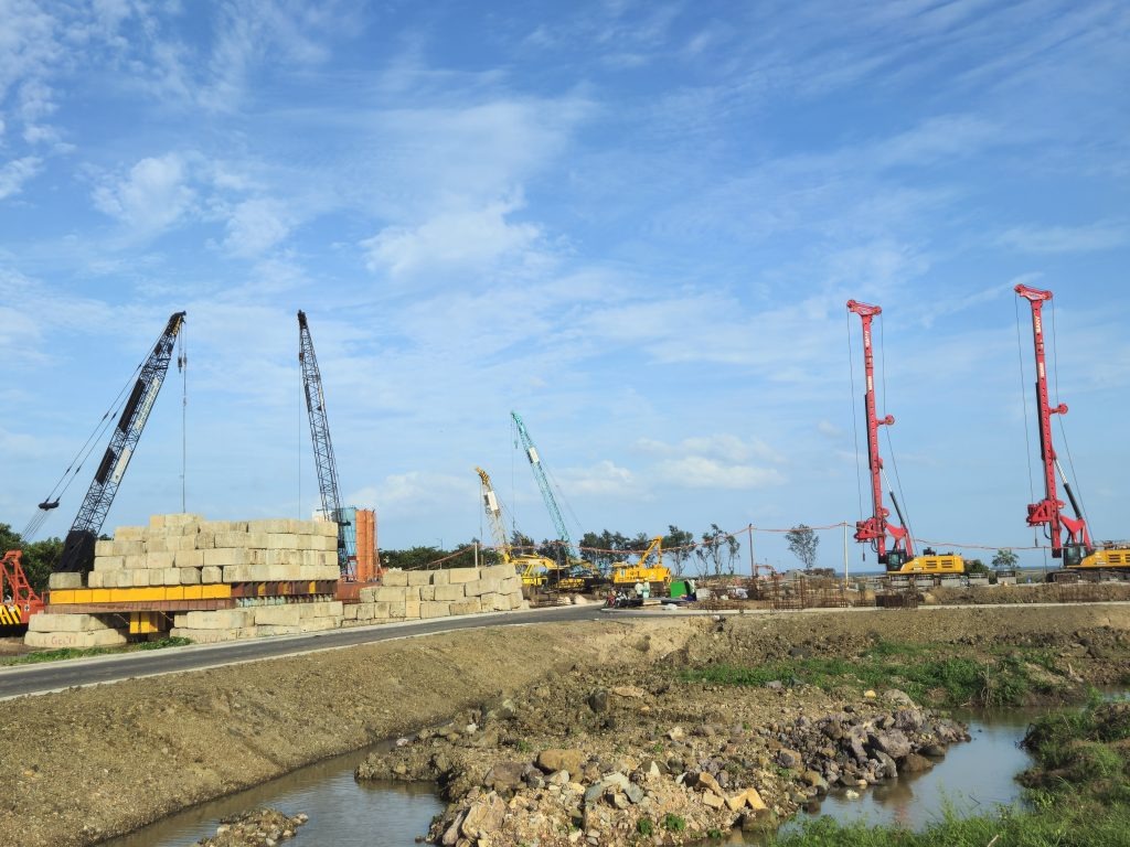 Thi Công Bê Tông Khu Công Nghiệp Uy Tín, Chất LượngTại TP.HCM 4 Quy trình thi công bê tông khu công nghiệp chuyên nghiệp