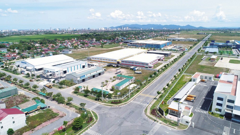Thi Công Bê Tông Nhựa Nóng: Quy Trình, Tiêu Chuẩn Kỹ Thuật Và Lưu Ý Quan Trọng 5 Thi công bê tông nhựa nóng tại các khu công nghiệp