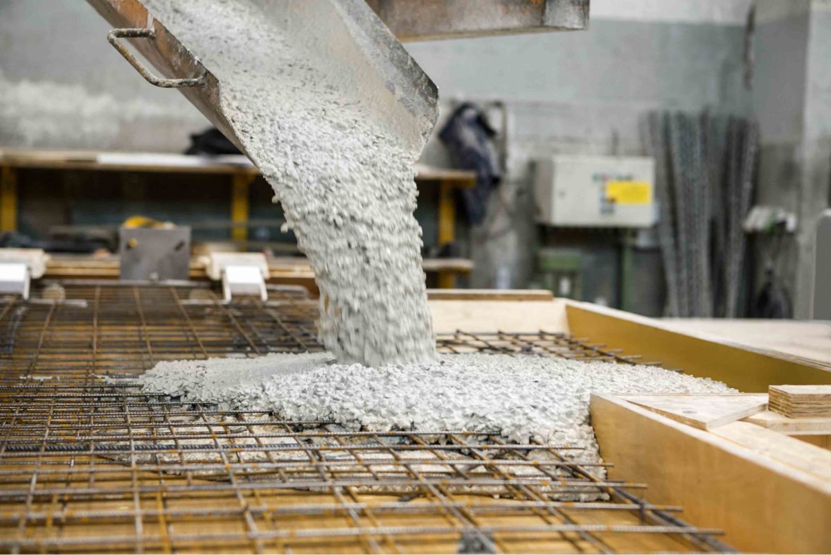 Công dụng của phụ gia siêu dẻo đối với bê tông tươi