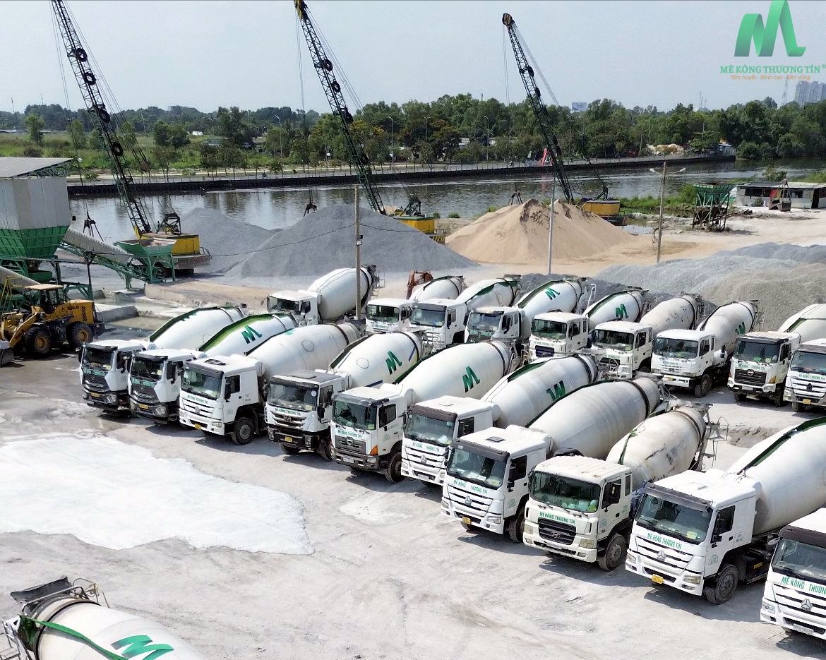 Các loại bê tông tươi có mức giá khác nhau xe bon van chuyen be tong tuoi